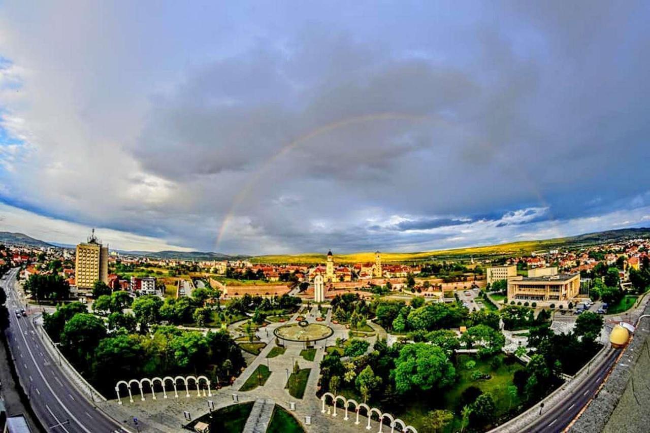 Midsummer Boulevard Lejlighed Alba Iulia Eksteriør billede